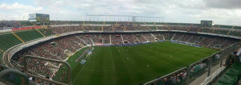 Estadio Manuel Martínez Valero景点图片