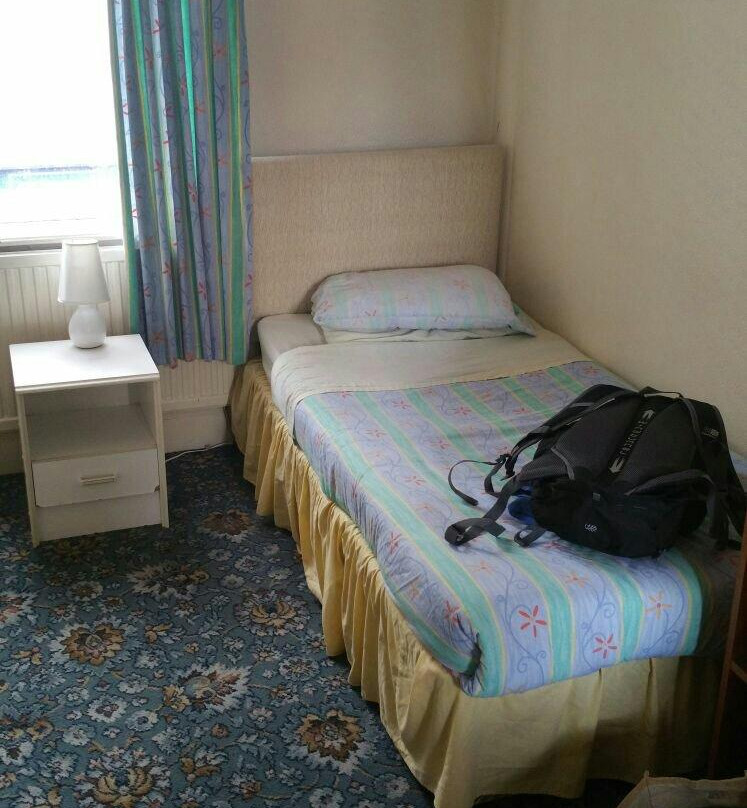 新全球旅馆