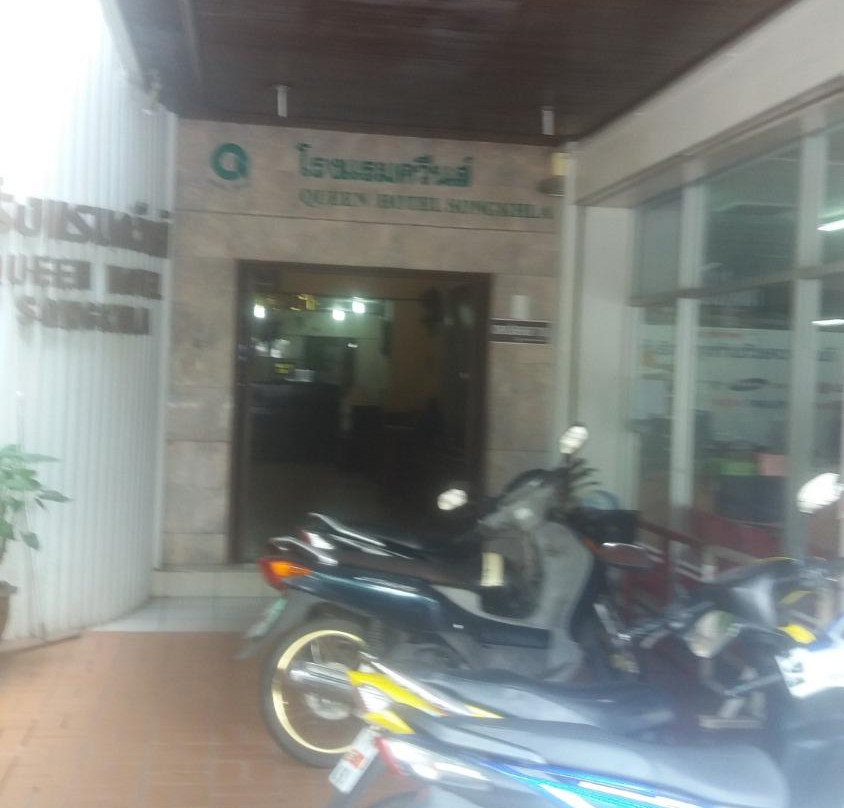 皇后酒店主图