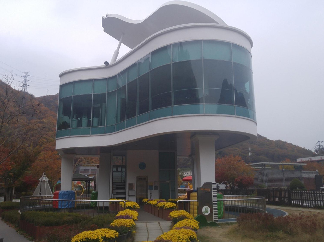 Piano Waterfall-南杨州市必去景点