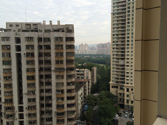 盛捷君临天下服务公寓主图