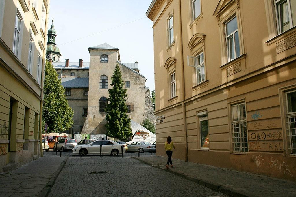 Murovane旅游景点-Arkhivnaya Street