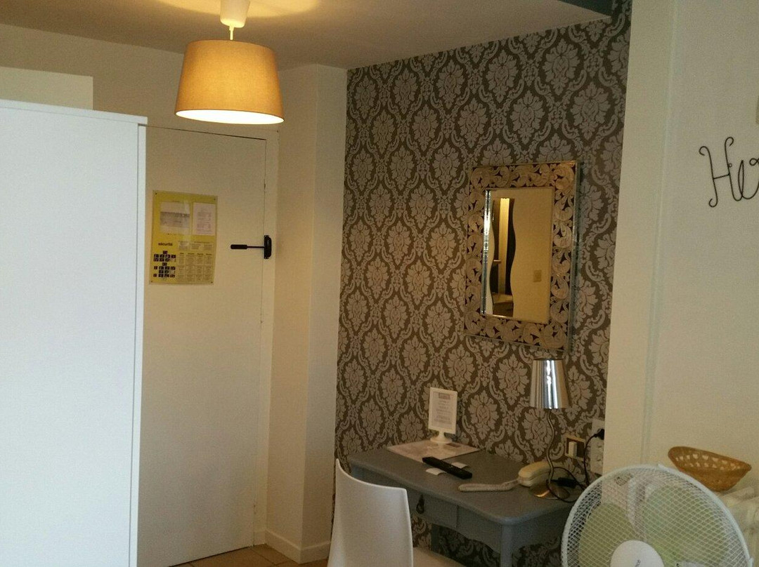 弗拉尼亚酒店主图