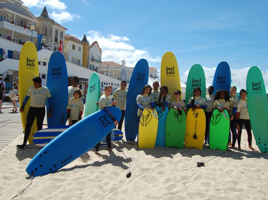 Nazaré Surf School-纳扎雷必去景点