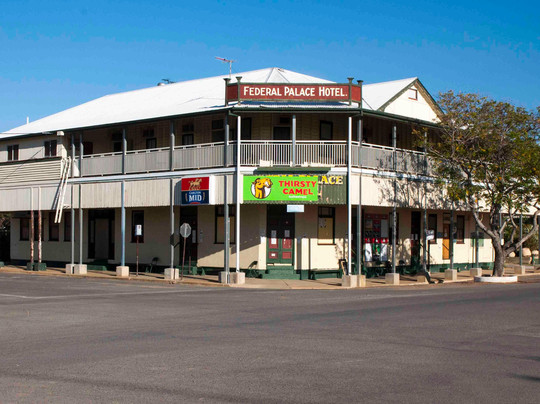 Richmond旅游景点-Federal Palace Hotel