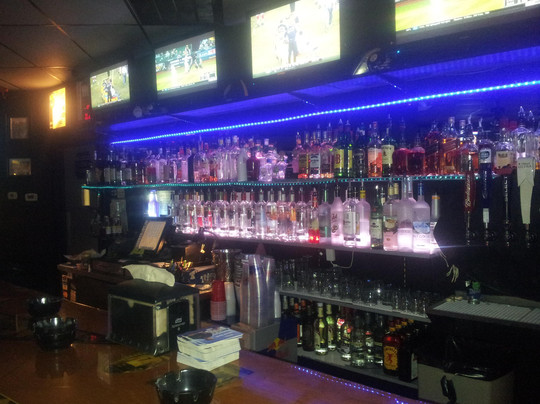 Fanatics Sports Bar & Grill