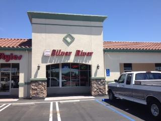 Oakley餐馆和美食-Silver River Restaurant