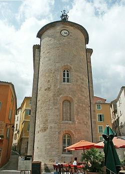 Tour des Templiers-耶尔必去景点