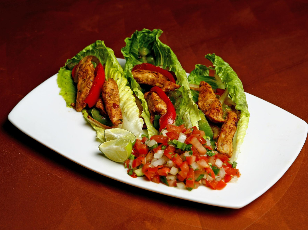 Lakeside Bar & Grill