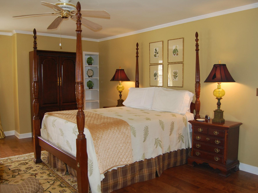 Campbell House主图