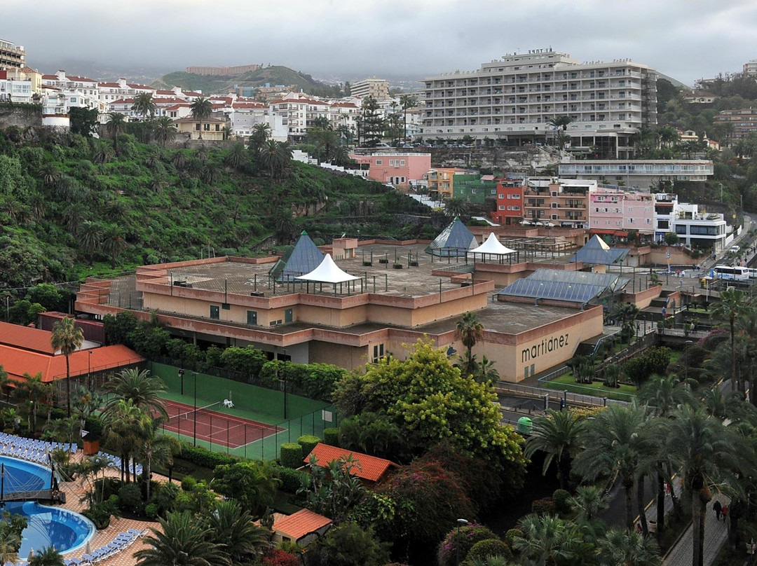 Centro Comercial Martiánez-德拉克鲁兹索尔港必去景点