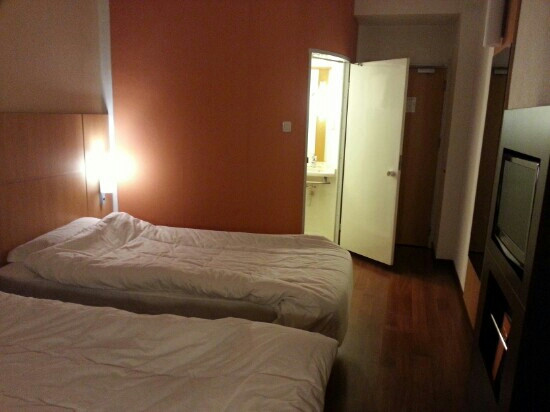 宜必恩酒店主图