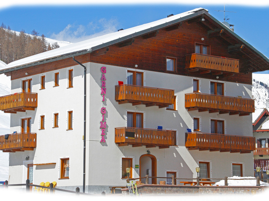 Campaccio di Sopra酒店住宿-B&B Garni Gimea