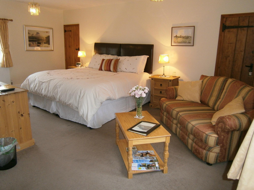 Elmsted Court Farmhouse主图