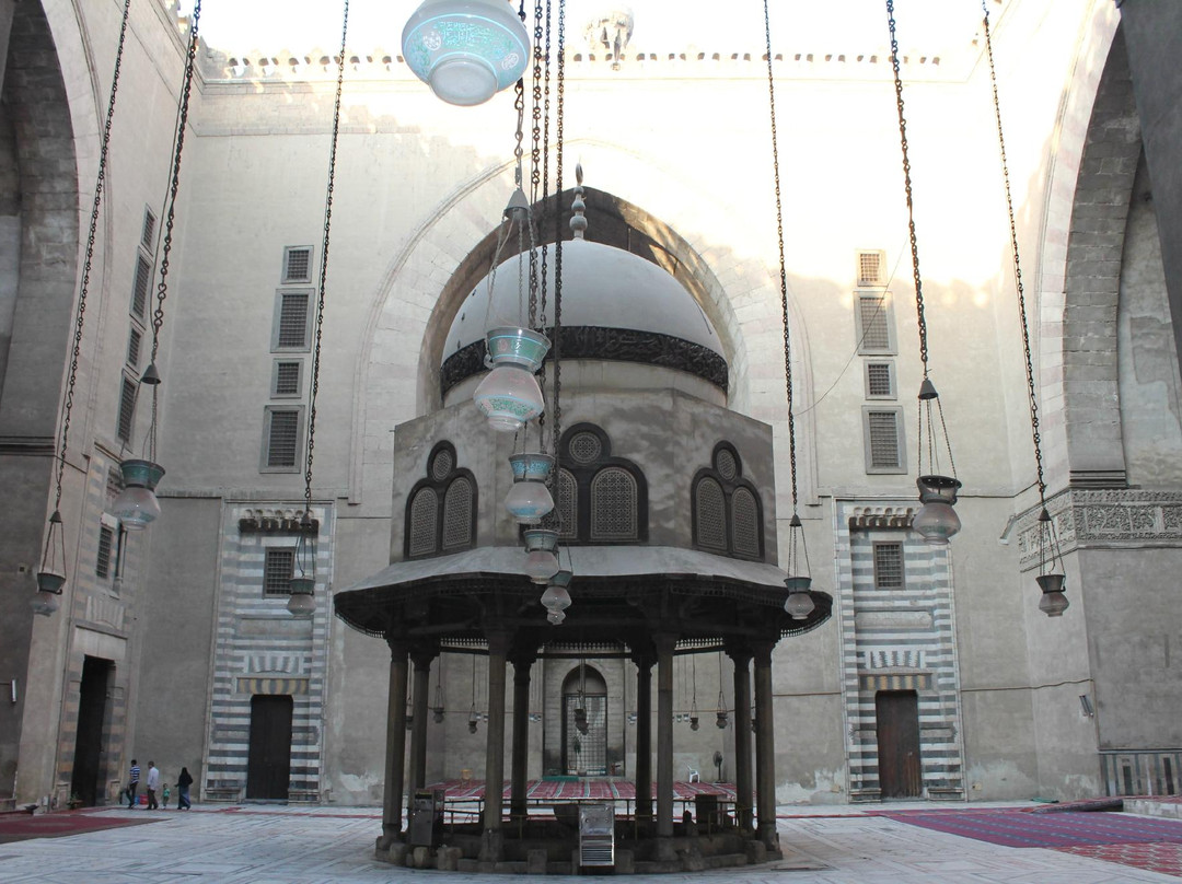 Mosque and Madrasa of Sultan Hassan-开罗必去景点