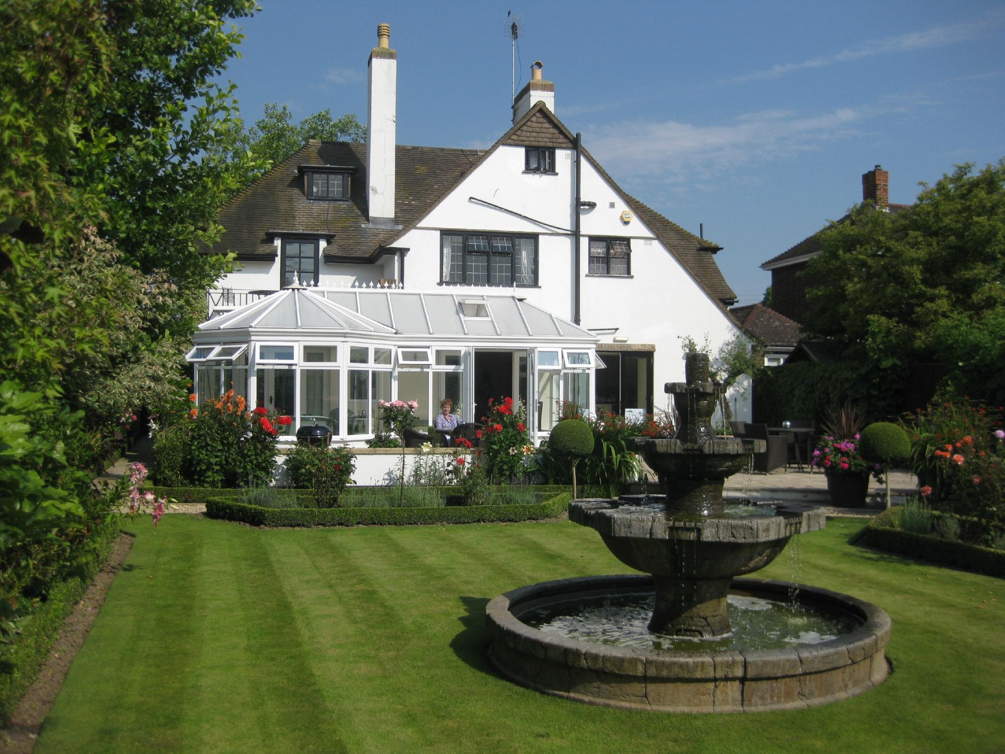 White Lodge Guest House-浴室