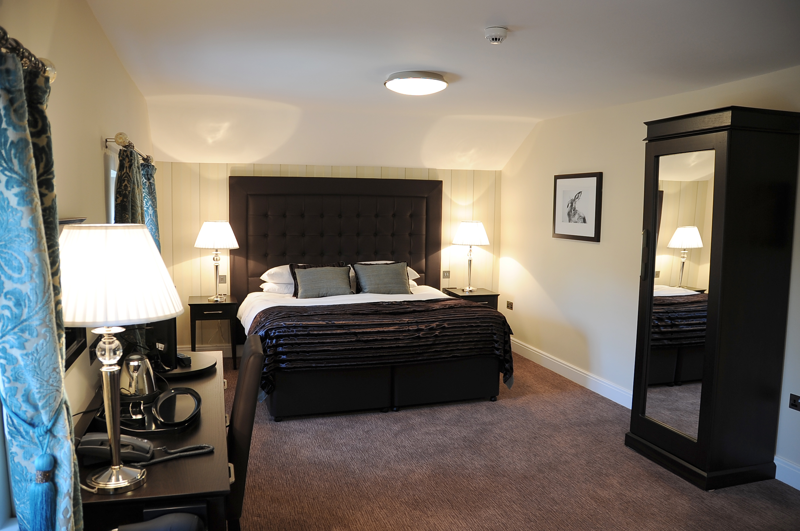 The Elveden Inn-官方