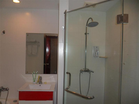 格林豪泰上海光大会展快捷酒店主图