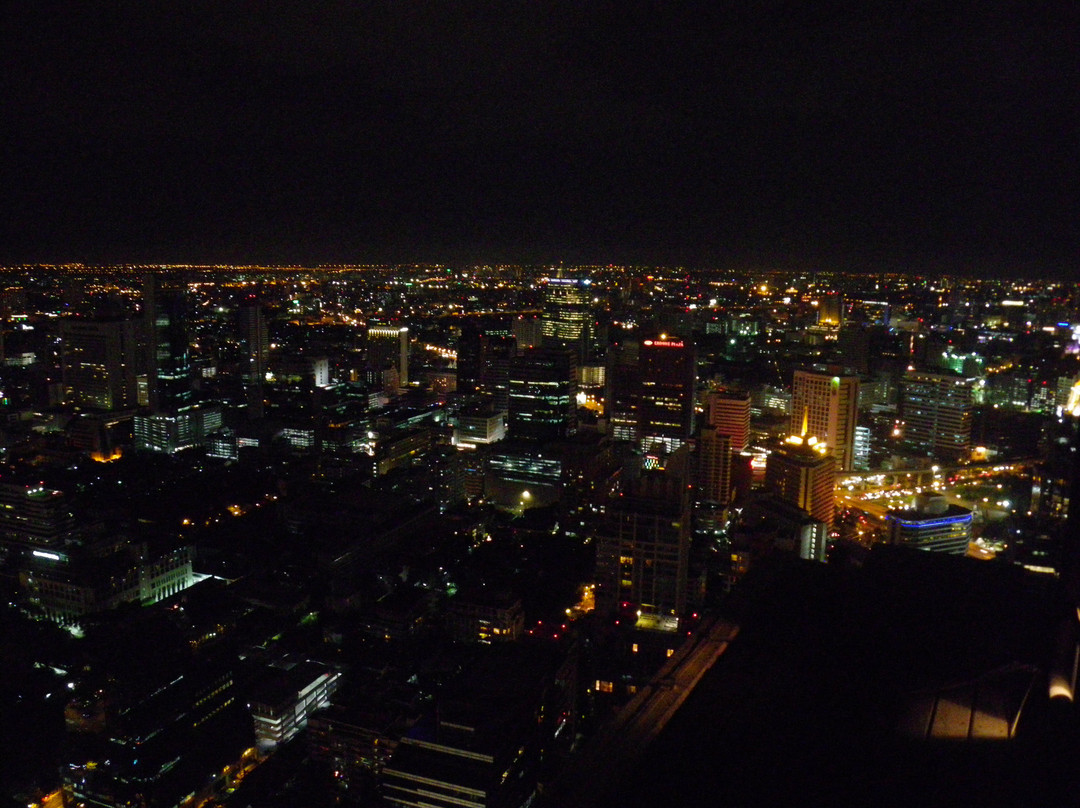 曼谷月亮酒吧-曼谷必去景点