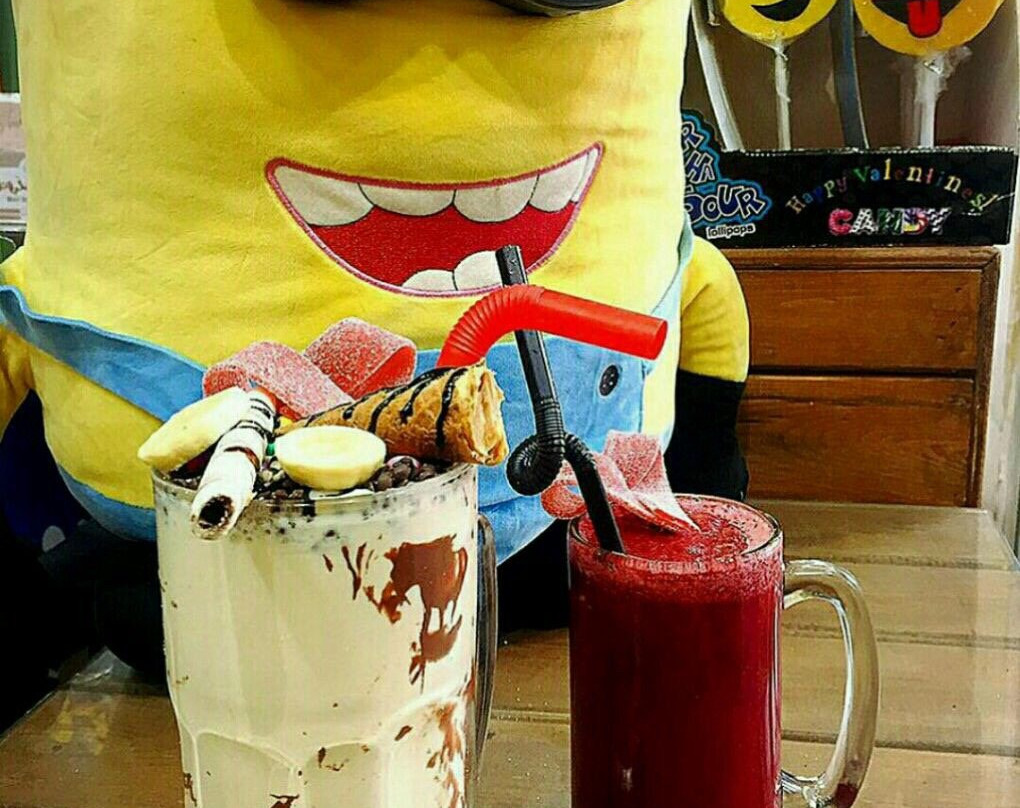 Coffee minion