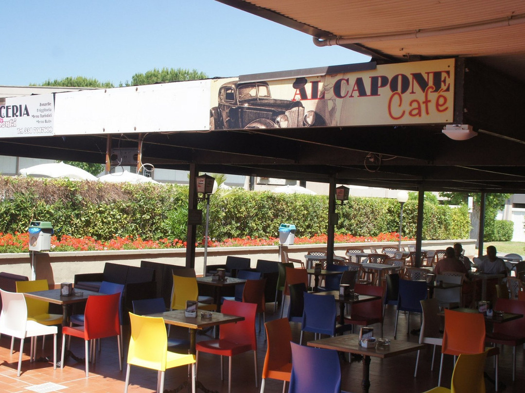 Al Capone Cafe