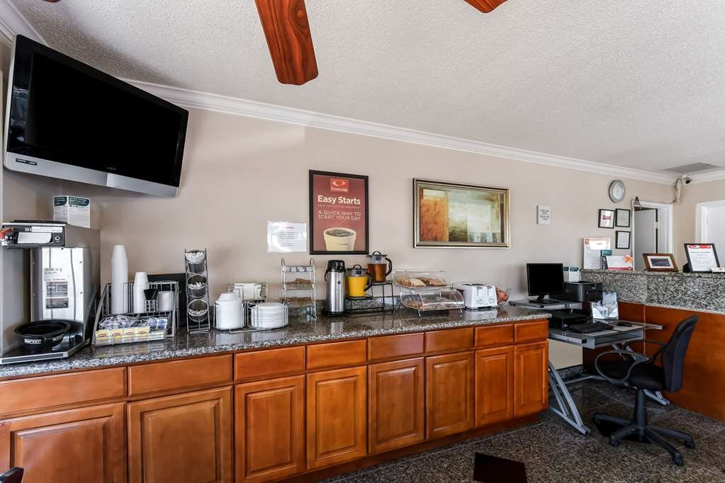 Econo Lodge Woodland Near I-5主图