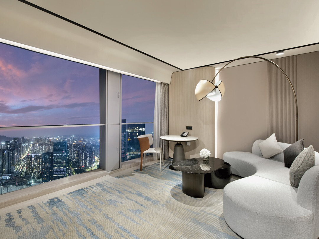 深圳深铁铂尔曼酒店主图