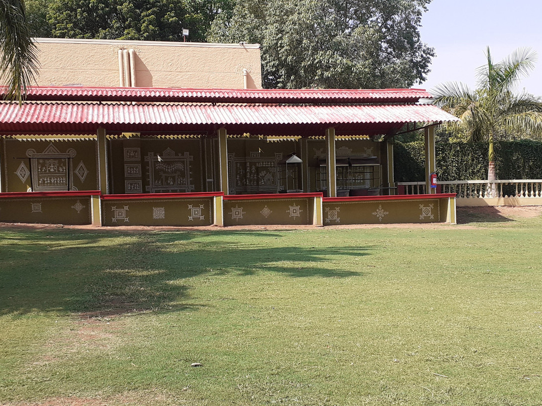 克拉克斯克久拉霍酒店主图