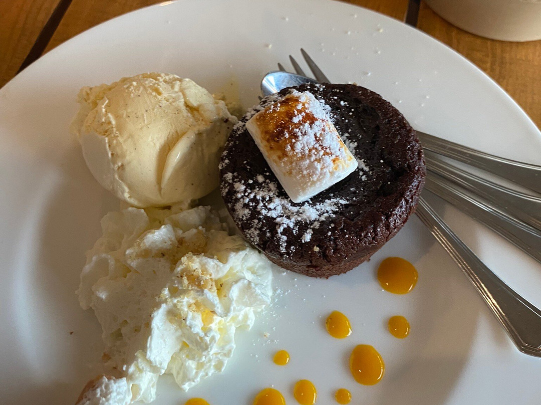 兰达尔维卡内菲旅馆主图