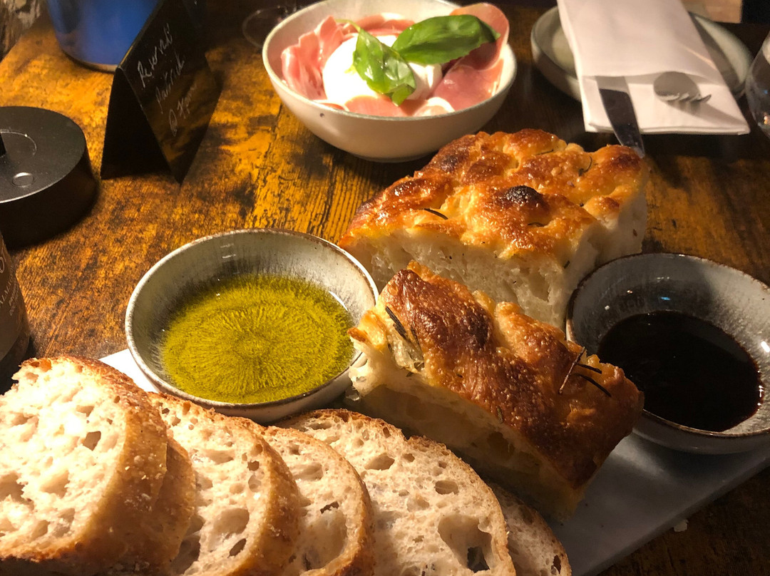 The Arch- Cafe & Wine Bar