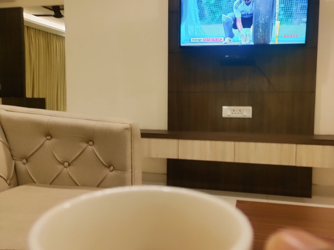 Sambhabana Hotel & Suites主图