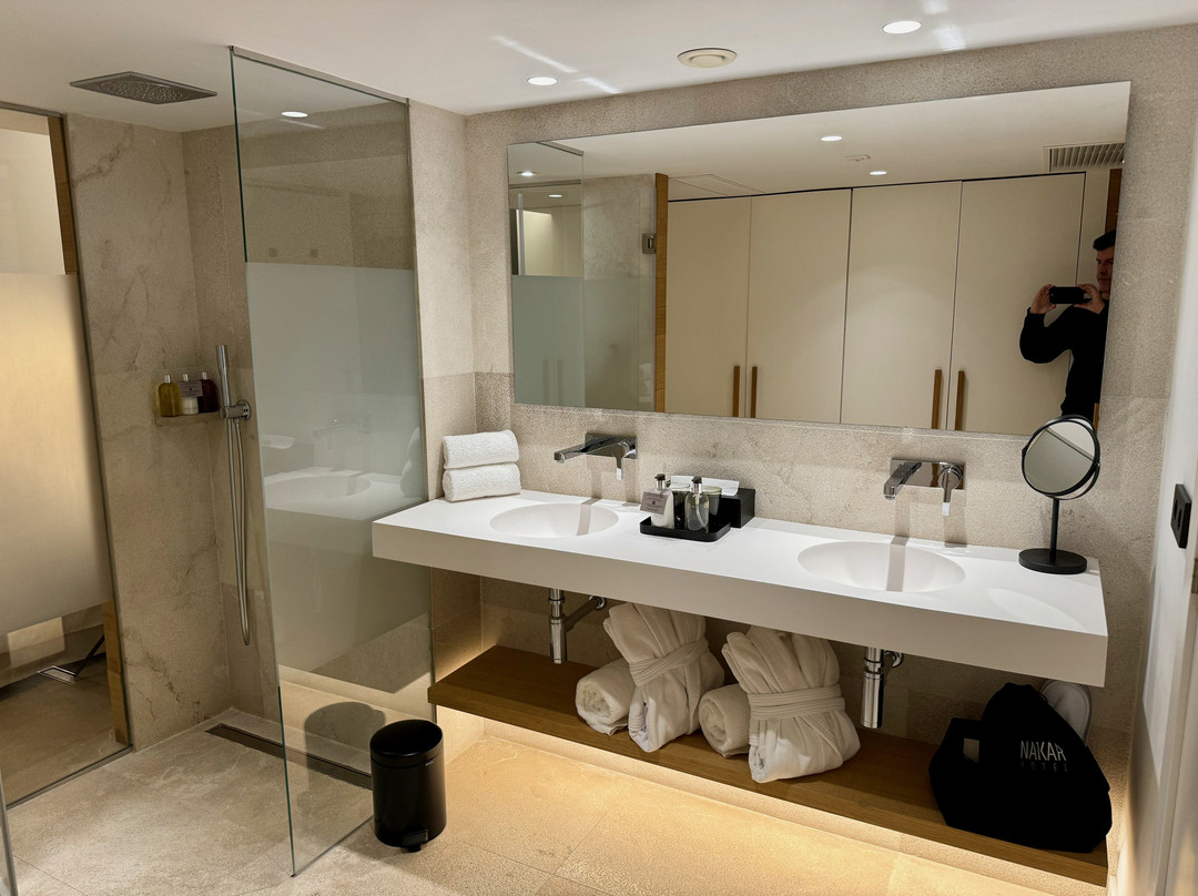 纳卡尔酒店主图