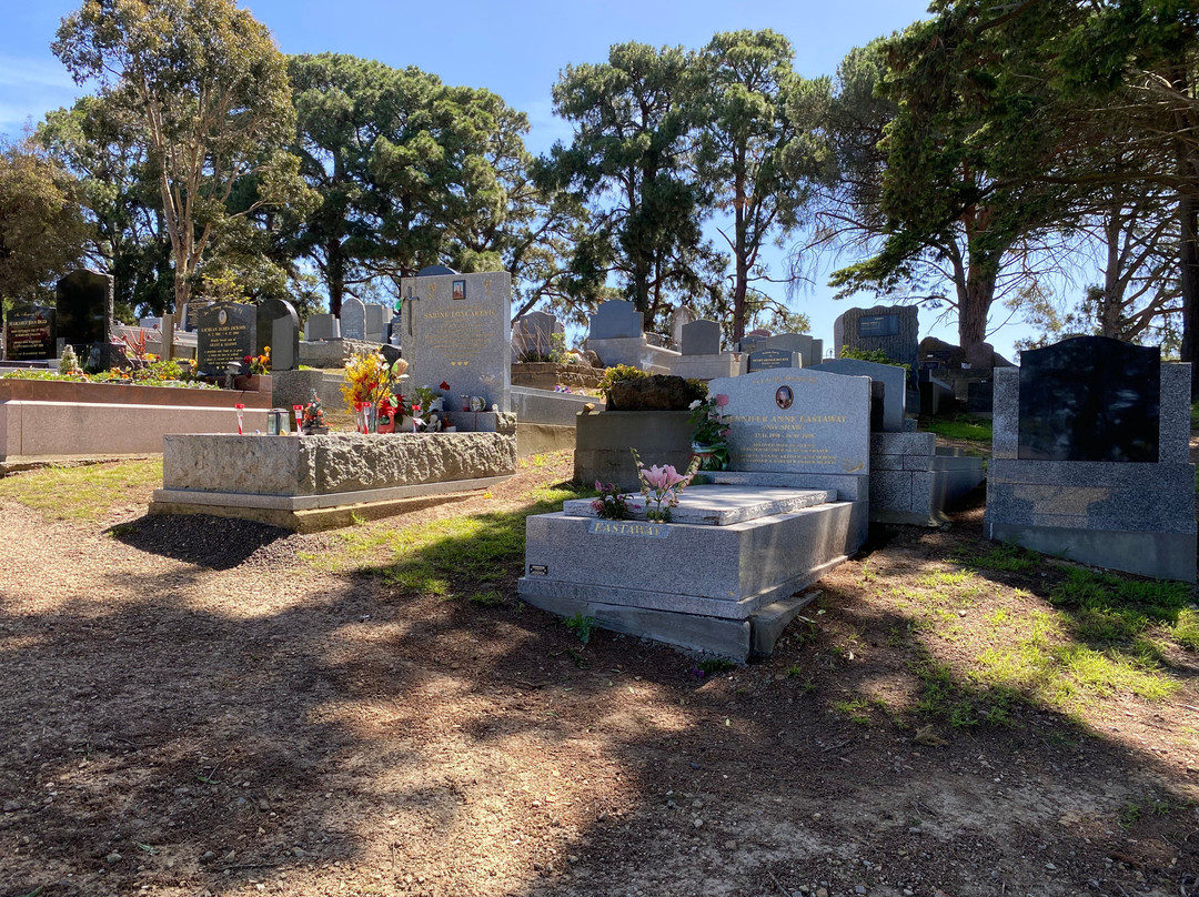 Arthur's  Creek  cemetery-Arthurs Creek必去景点