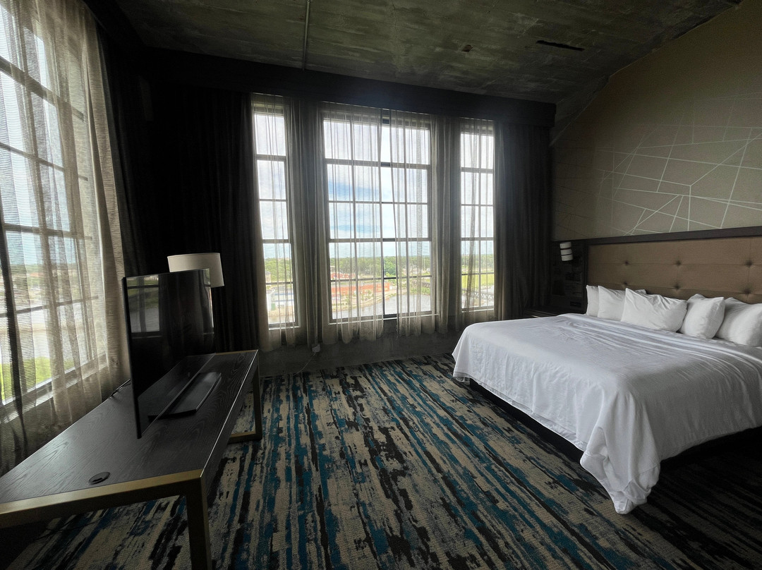 Embassy Suites Rockford Riverfront主图