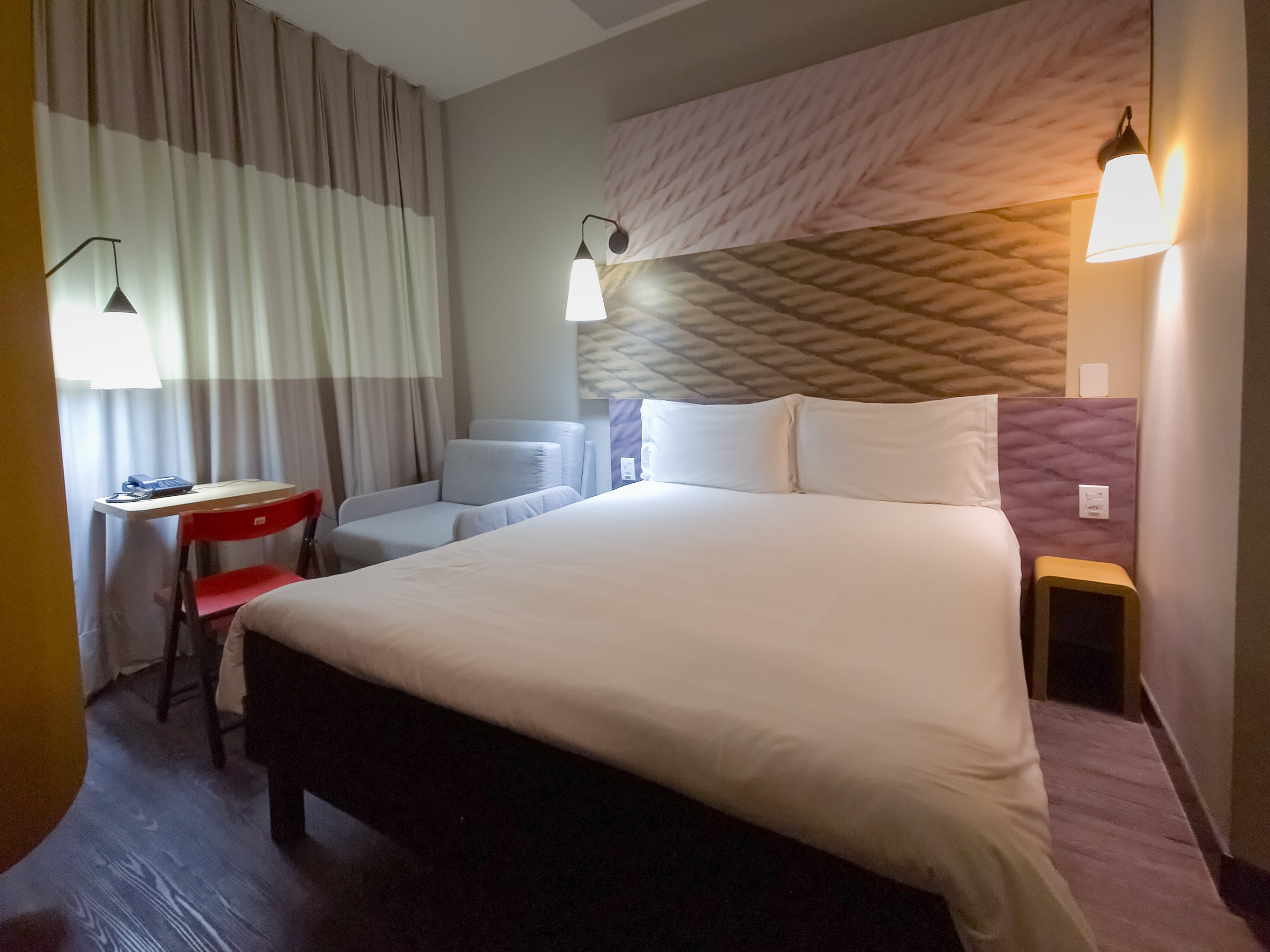 宜必思卡洛斯巴尔博萨酒店-客卧