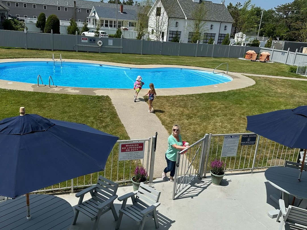 Royal Anchor Beach Resort主图