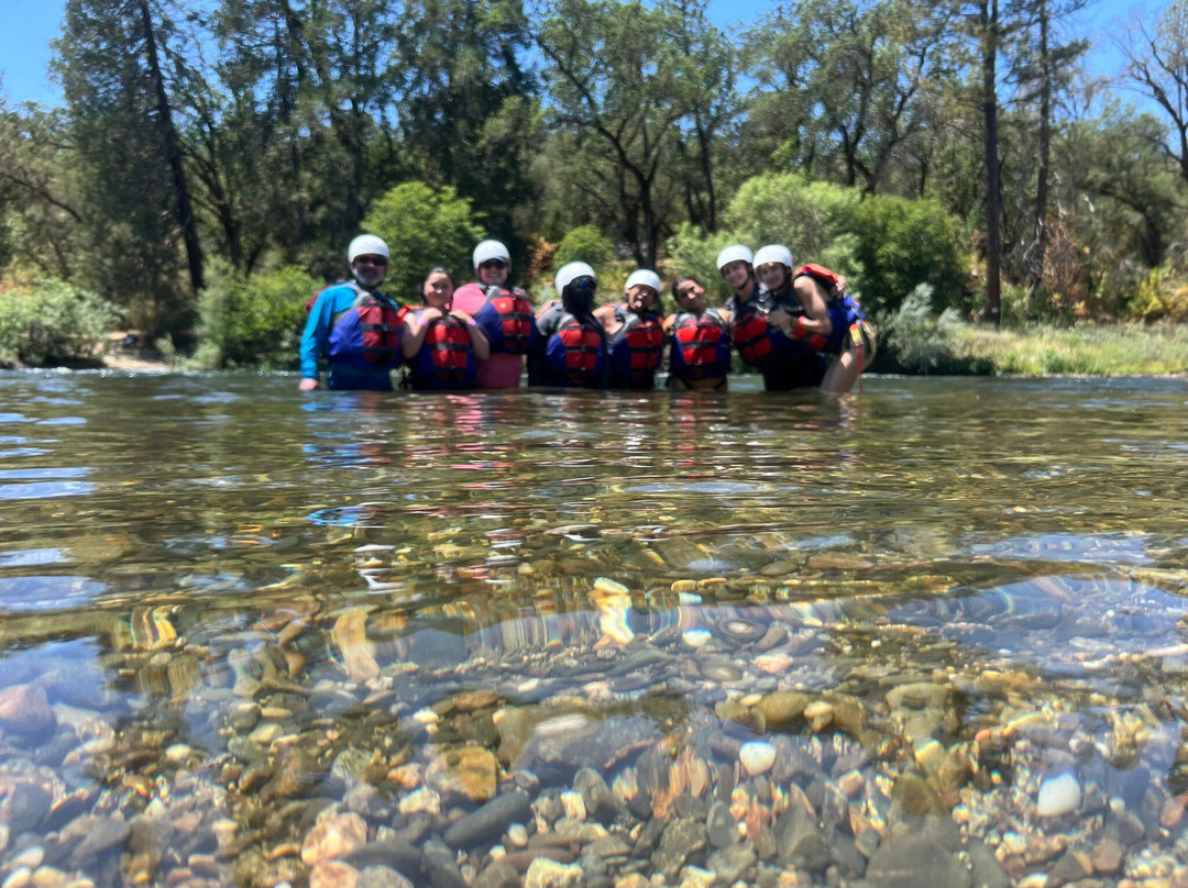 Action Whitewater Adventures-Lotus必去景点
