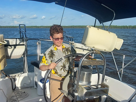 Back Bay Sailing Adventures-橙色海湾必去景点