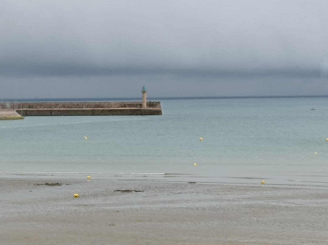 瓦孔希俱乐部比尼奇酒店主图