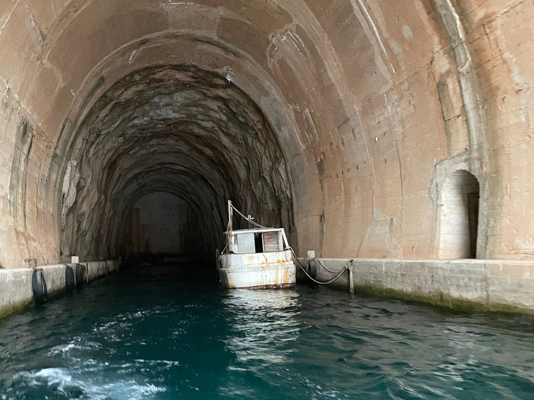 LIMITLESS SPEED BOAT TOURS KOTOR-科托尔必去景点