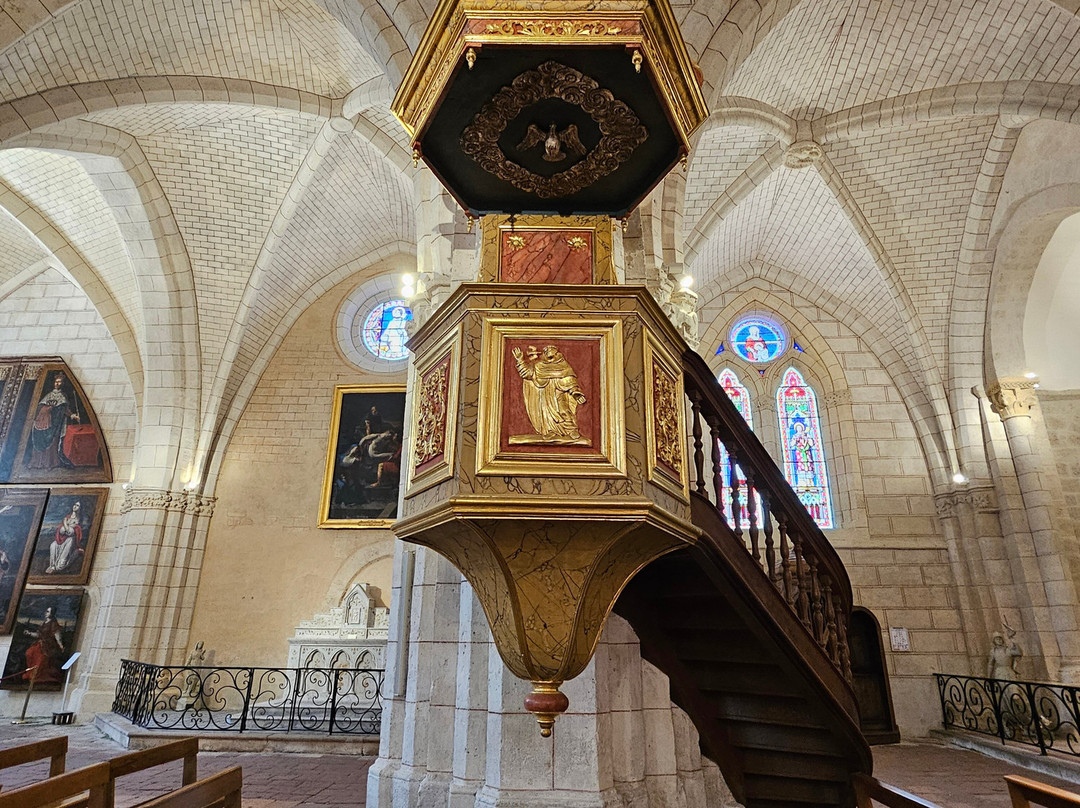 Eglise Saint-pierre景点图片