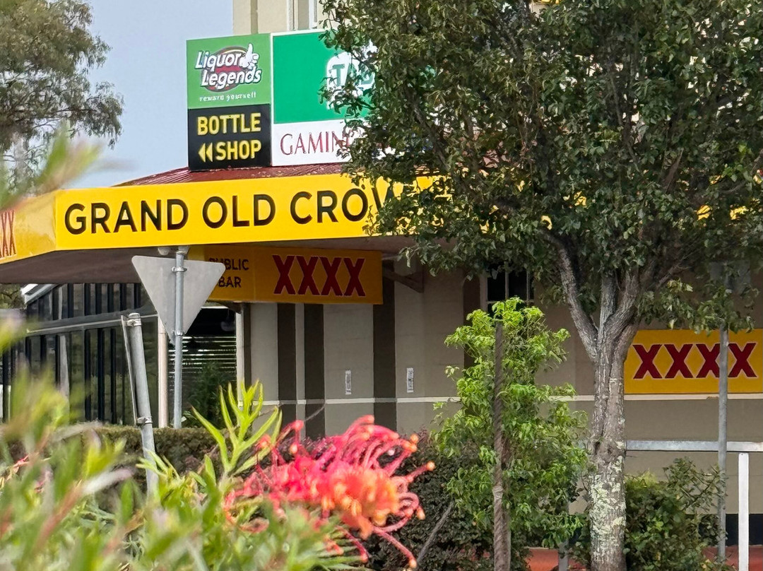 Grand Old Crow Hotel主图