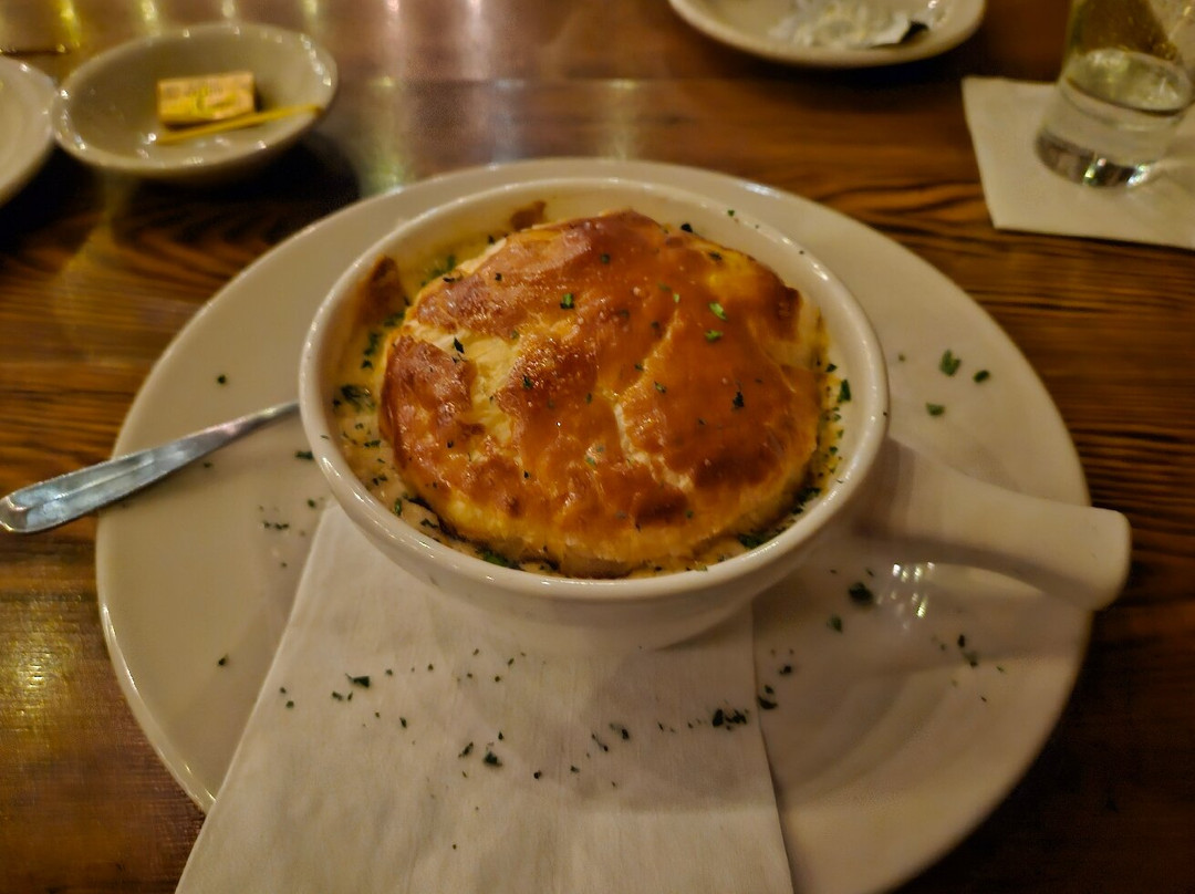 Gray Eagle Lodge主图