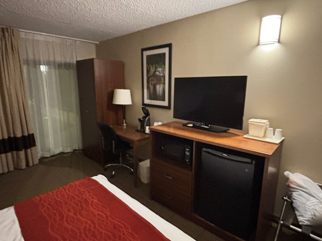 亨茨维尔康福特茵酒店主图