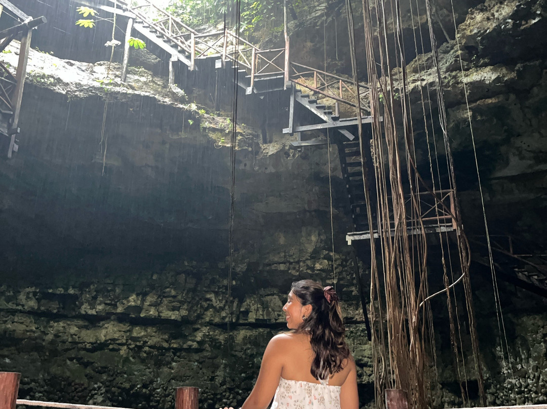Cenote Ki'ichpam Xunaan