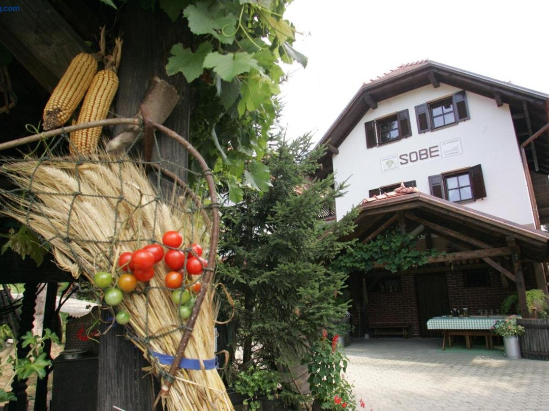 弗兰克奥兹梅克农场住宿旅馆