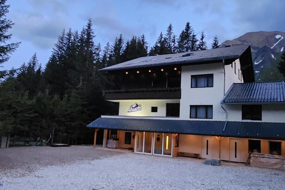 AlpenKlub Hotel