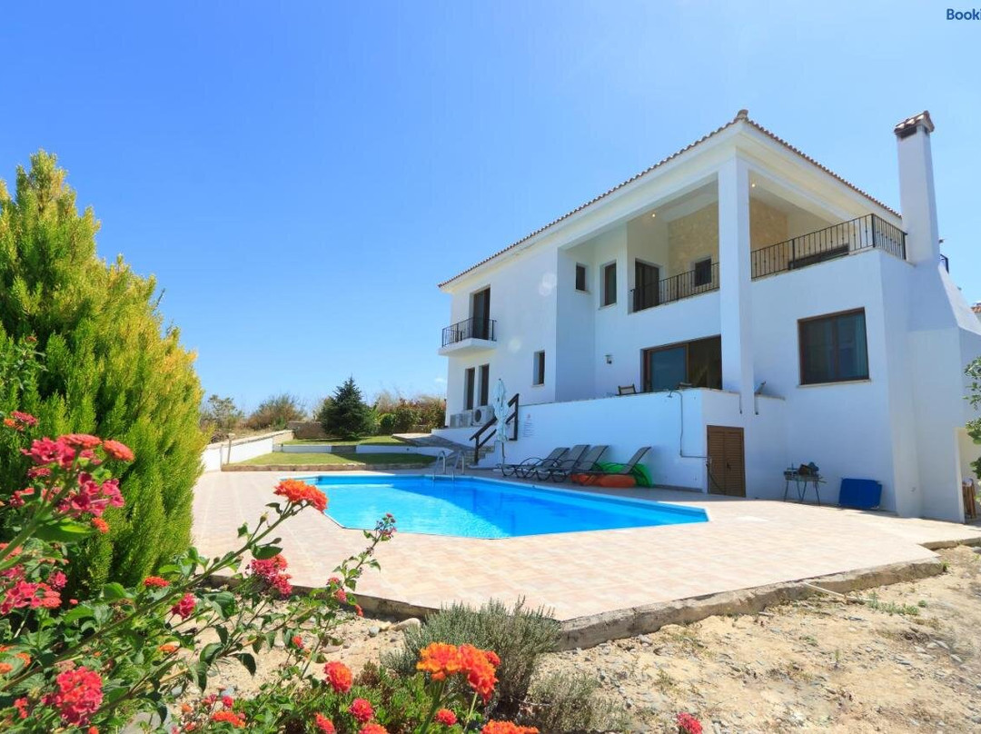 Phaedra & Orestis Villas