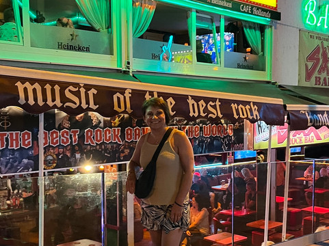 Sax Rock Bar-美洲海滩必去景点