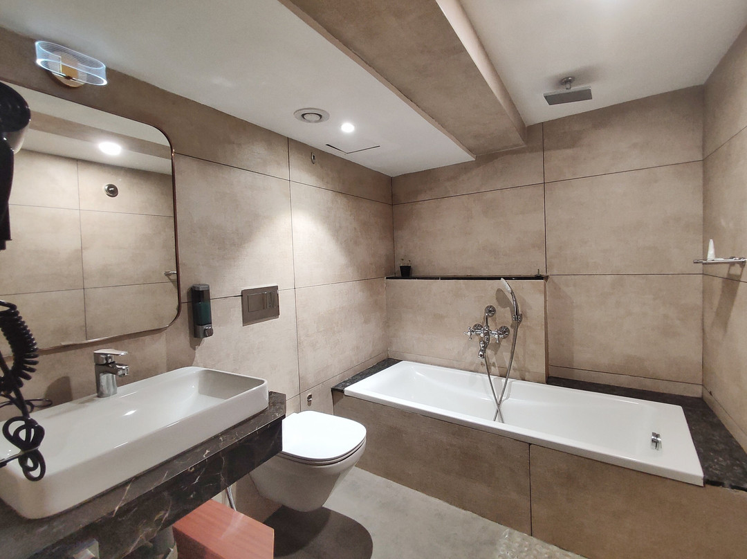 Royal Plaza Suites By RAK Rooms主图